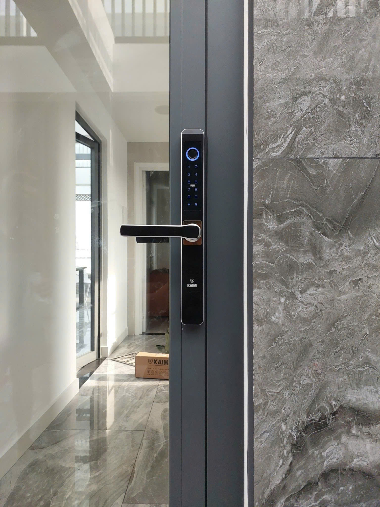 Khóa vân tay Kaimi CN110 lắp cửa nhôm xingfa